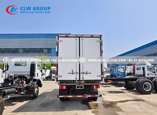 HOWO 4x4 Right-Hand Drive Refrigerated Truck with 5.4 Ton Electric Winch